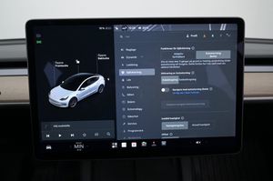 Tesla Model 3 bild 12