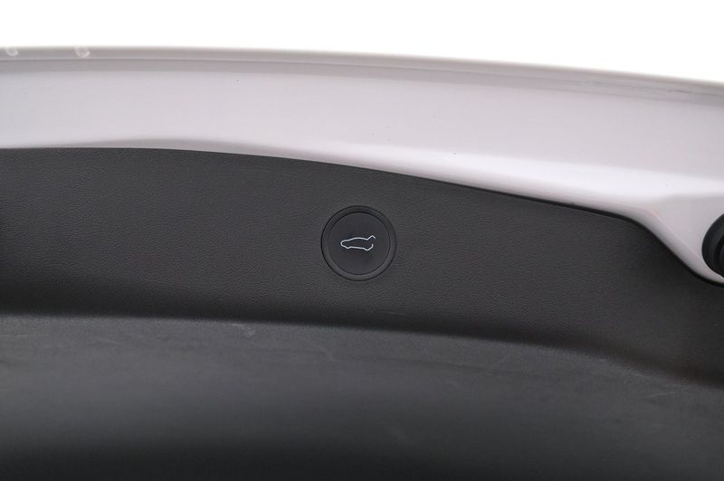 Tesla Model 3 bild 24