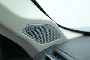Lynk & Co 01 bild 18