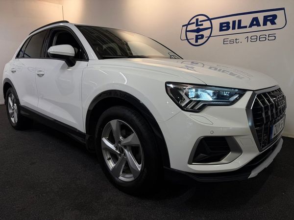 Audi Q3 35 TFSI S Tronic | Matrix/ Cockpit/ Alpin/ Vhjul/ Drag - 2023