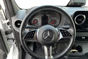 Mercedes Sprinter bild 8