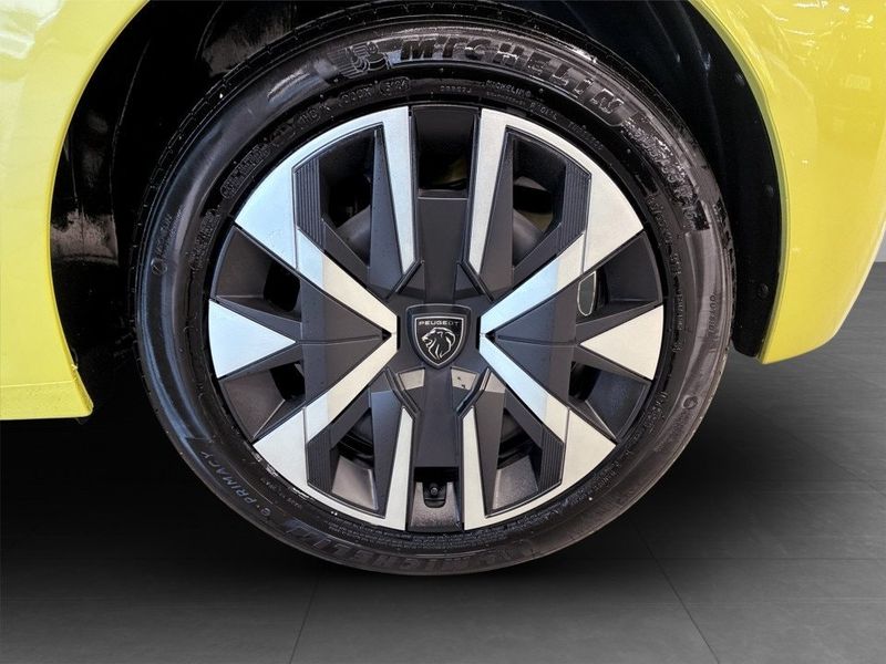 Peugeot 208 bild 14