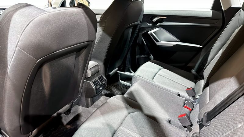 Audi Q3 bild 11