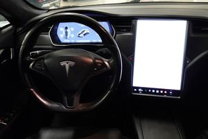 Tesla Model S bild 7