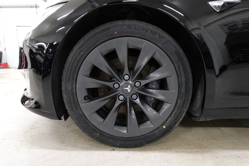 Tesla Model S bild 15