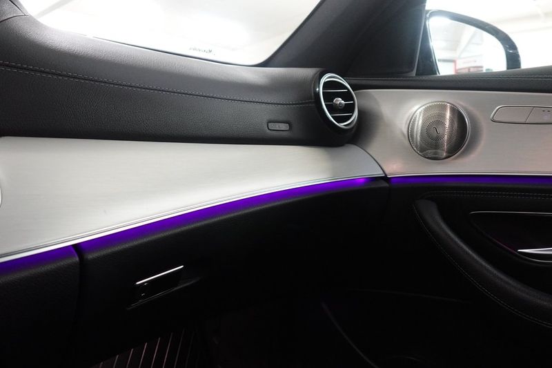 Mercedes E300 bild 15