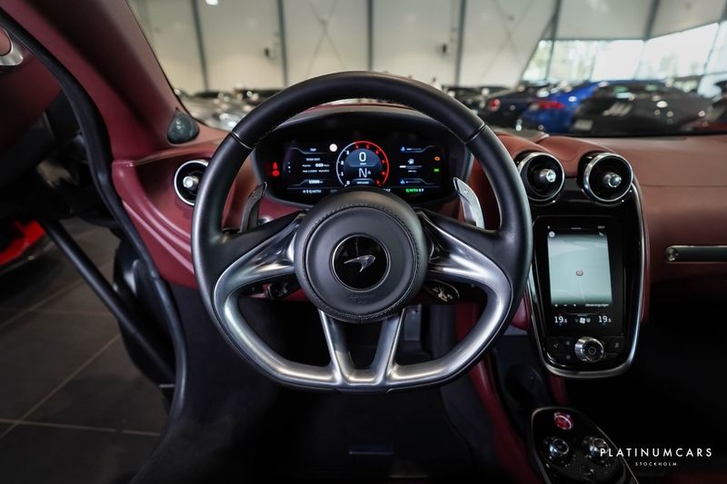 McLaren GT bild 8