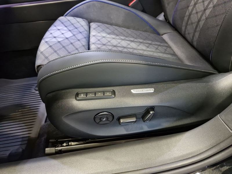 Volkswagen Passat bild 7