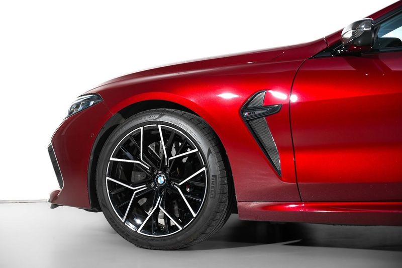 BMW M8 bild 8