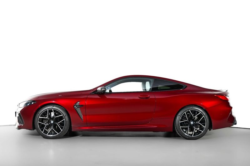 BMW M8 bild 2