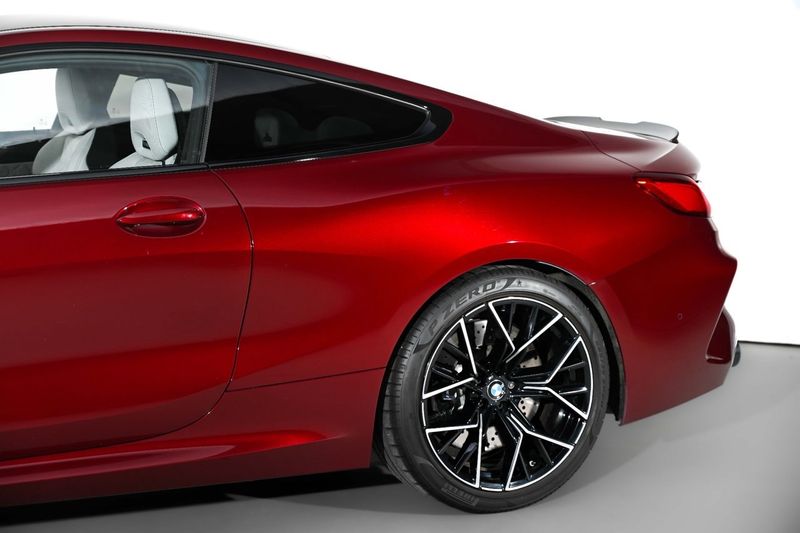 BMW M8 bild 9