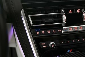 BMW M8 bild 21