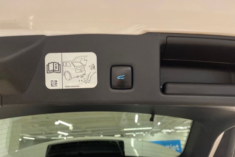 Ford Kuga bild 23