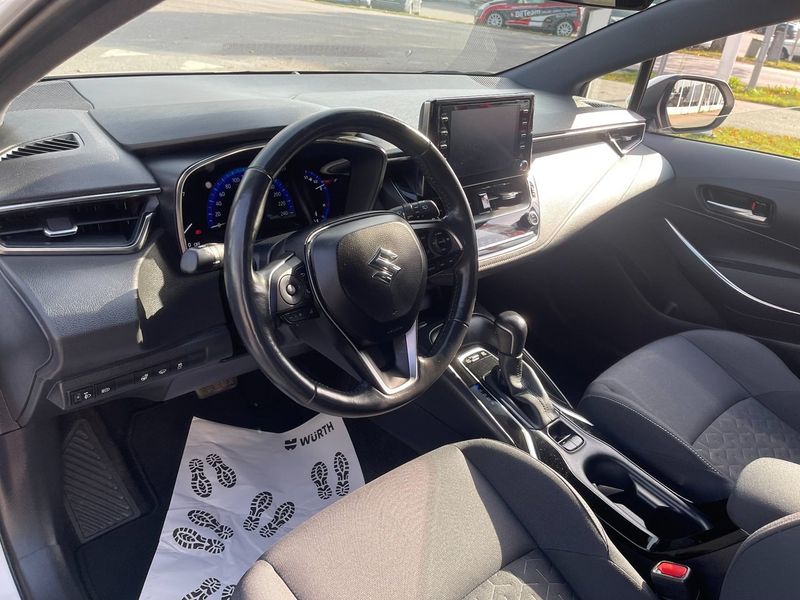 Suzuki Swace bild 12