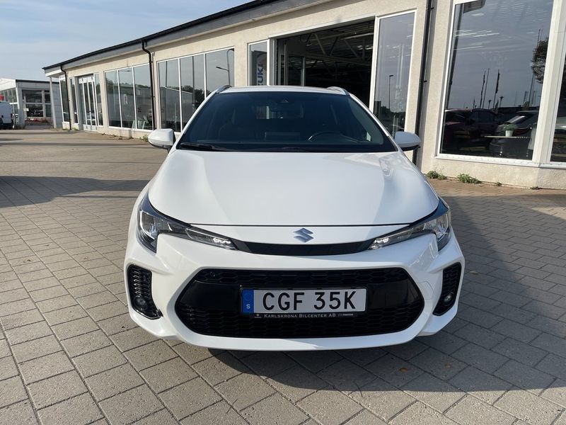 Suzuki Swace bild 2