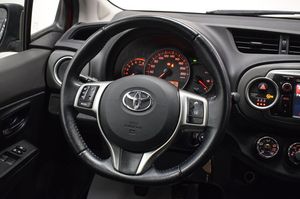 Toyota Yaris bild 10