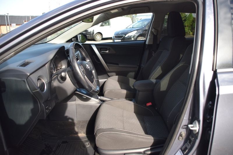 Toyota Auris bild 8