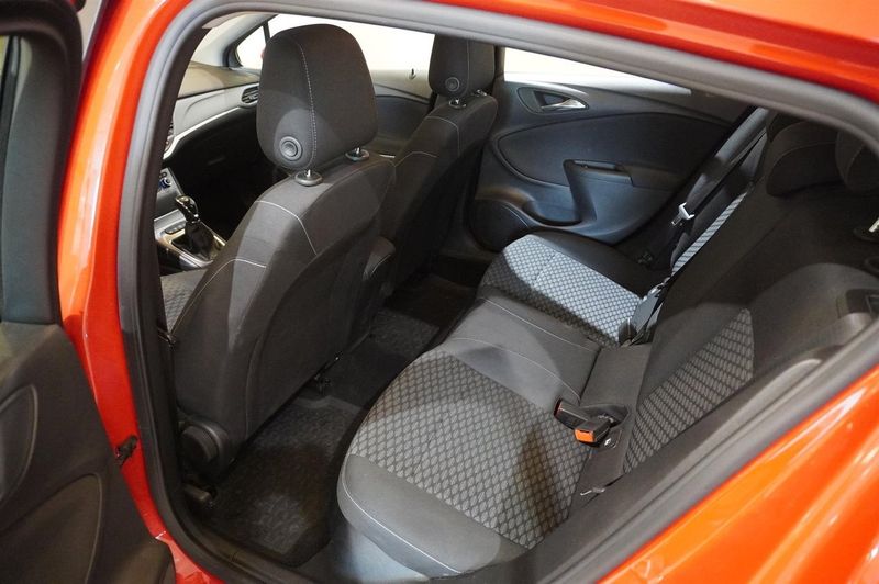 Opel Astra bild 9