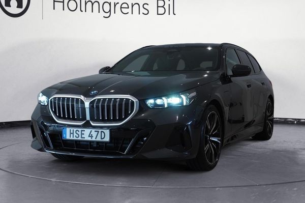 BMW 530 e xDrive Touring M-Sport Drag DAP HUD B W | Ränta 1,99% - 2026