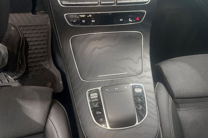 Mercedes E220 bild 12