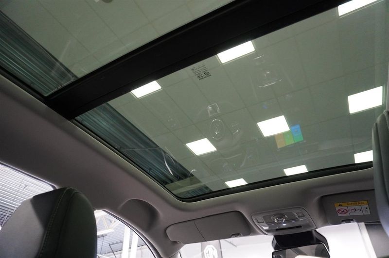 MG ZS EV bild 12