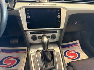 Volkswagen Passat bild 11