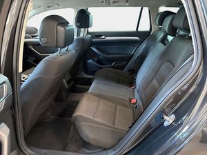 Volkswagen Passat bild 13