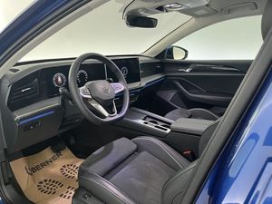 Volkswagen Passat bild 14