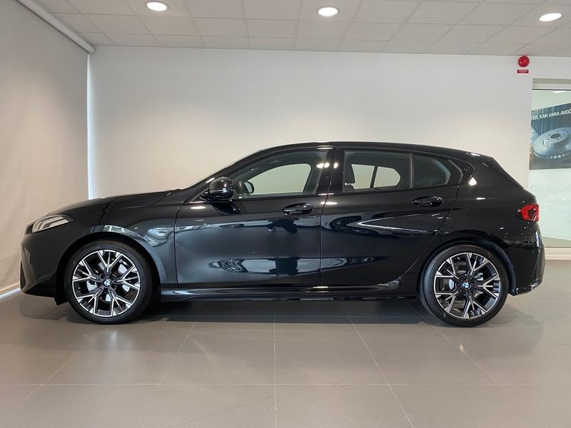 BMW 120 bild 2