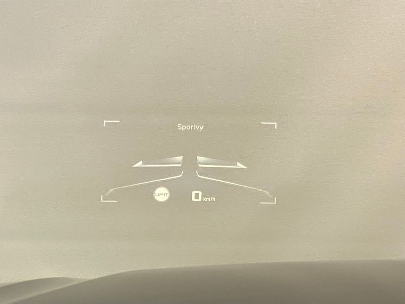 BMW i4 bild 5