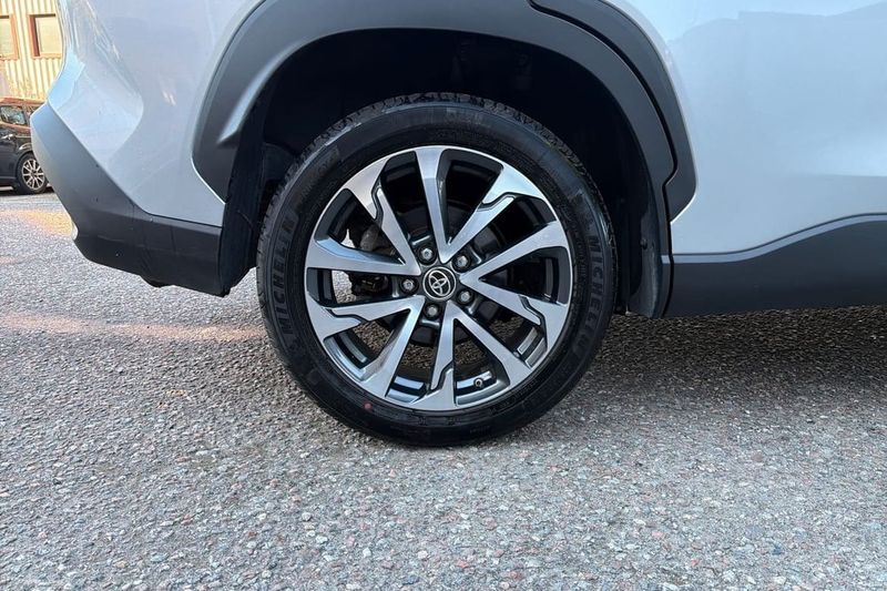 Toyota Corolla Cross bild 17