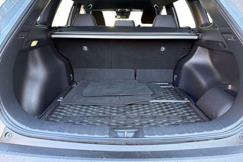 Toyota Corolla Cross bild 12