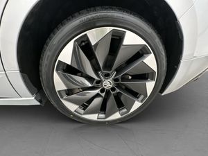 Skoda Enyaq bild 11