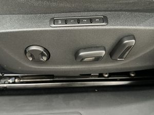 Skoda Enyaq bild 24