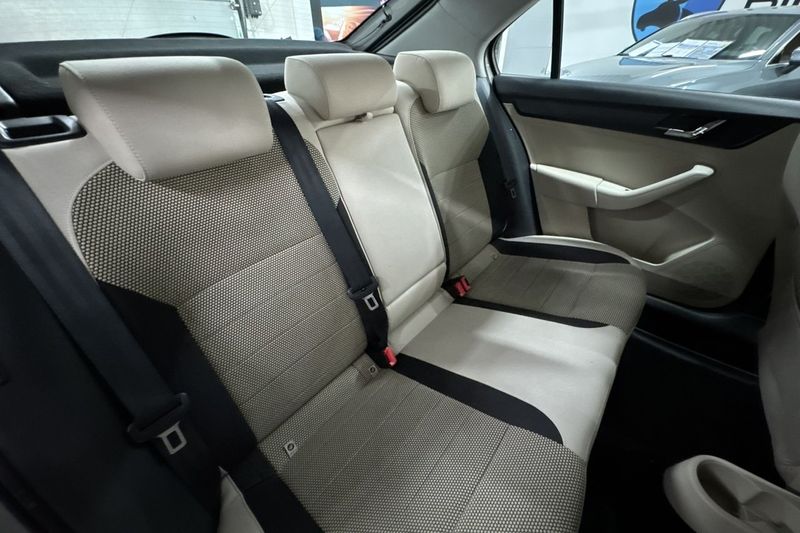 Skoda Rapid bild 15