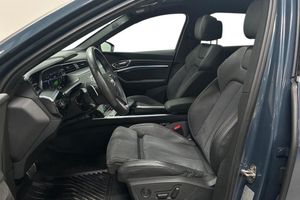 Audi Q8 bild 13