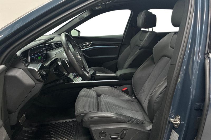 Audi Q8 bild 13