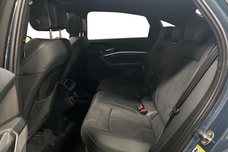 Audi Q8 bild 14