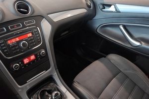 Ford Mondeo bild 12