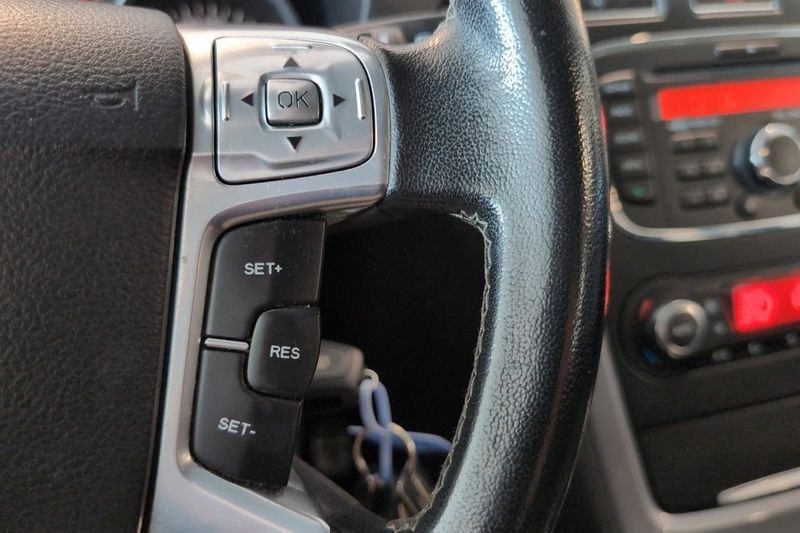 Ford Mondeo bild 14