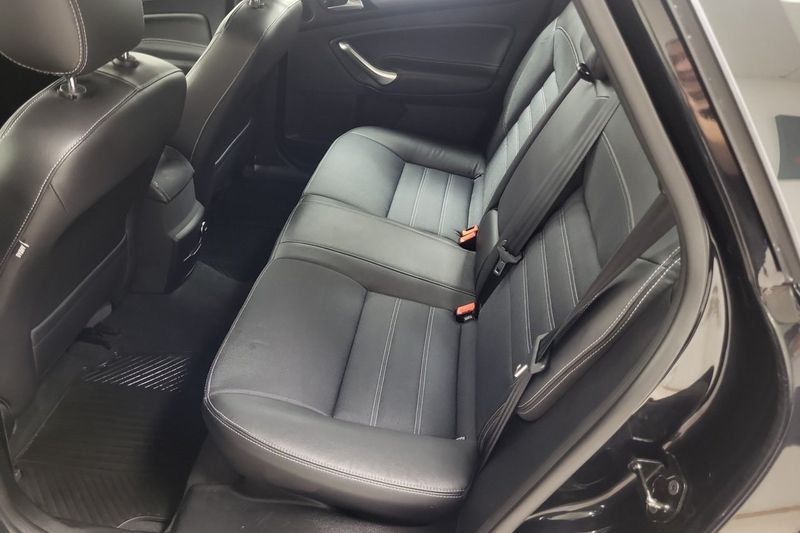 Ford Mondeo bild 8