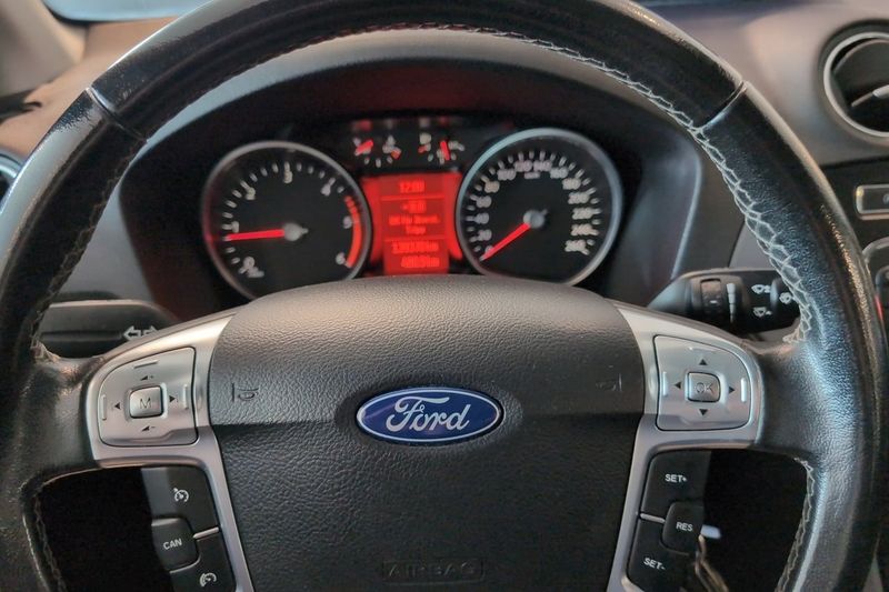 Ford Mondeo bild 10