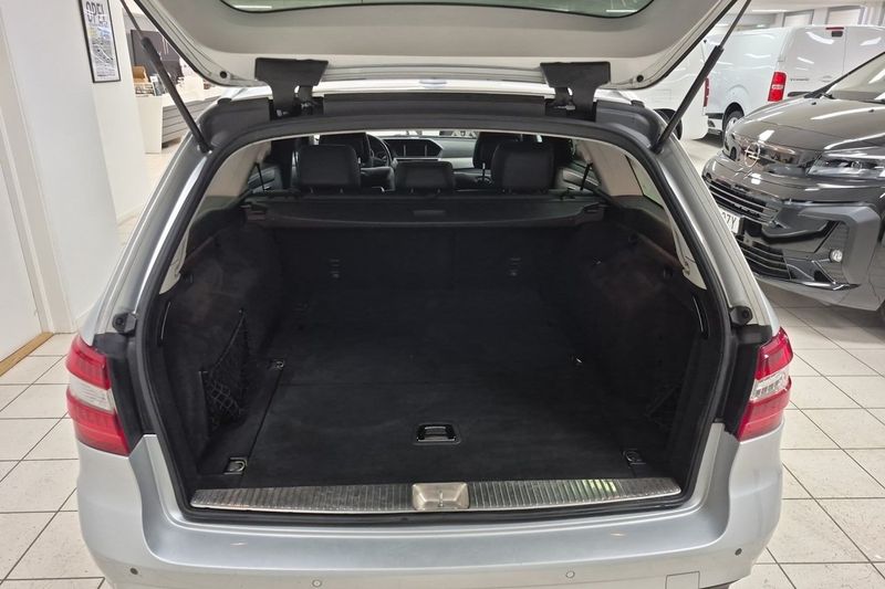 Mercedes E220 bild 6