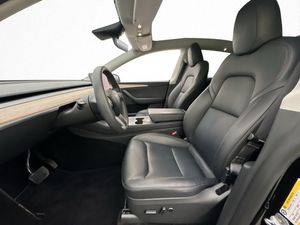 Tesla Model Y bild 14
