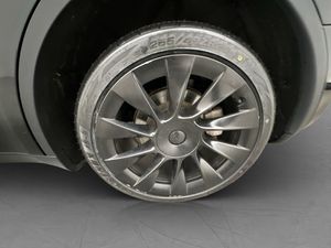 Tesla Model Y bild 31