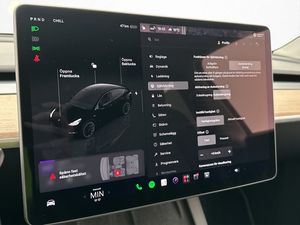 Tesla Model Y bild 24
