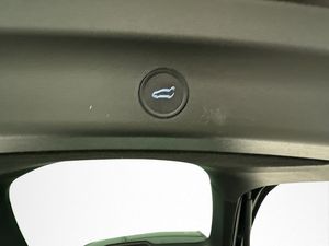 Tesla Model Y bild 11