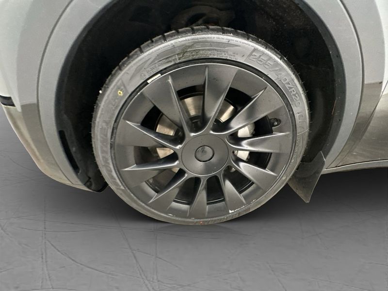 Tesla Model Y bild 30