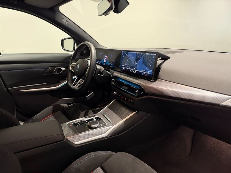 BMW 330 bild 9