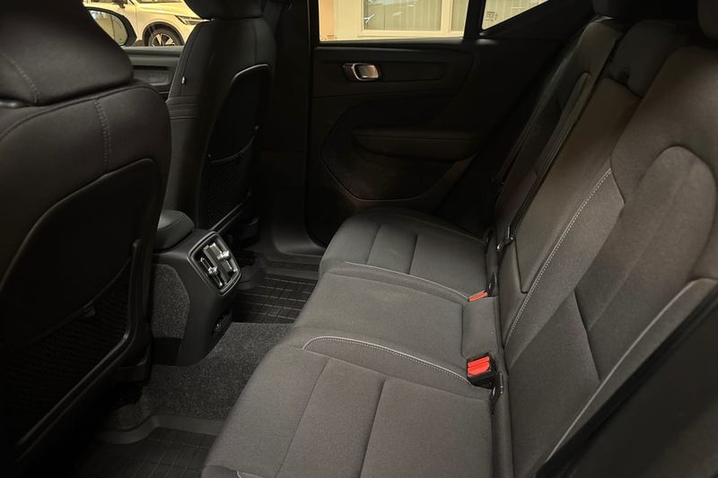 Volvo EX40 bild 12